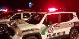 Homem é flagrado furtando carnes de supermercado em Morro da Fumaça